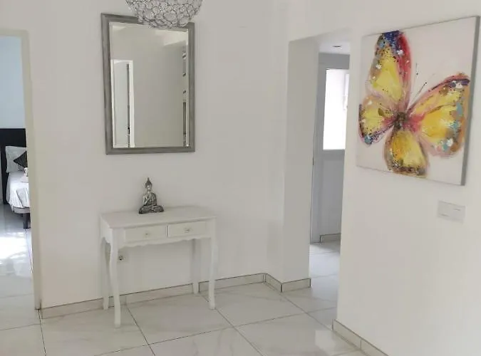 Prázdninový dům Cala Blanca 85 *