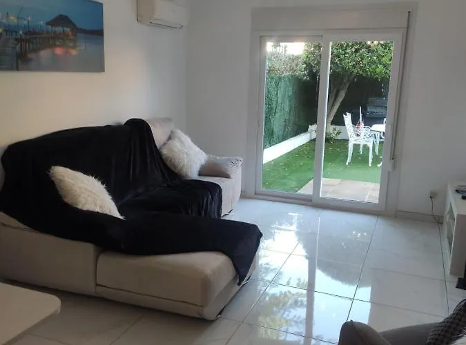 Prázdninový dům Cala Blanca 85 *