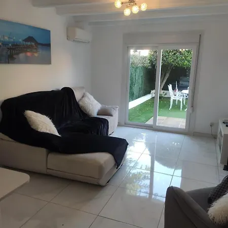 Vakantiehuis Cala Blanca 85 *