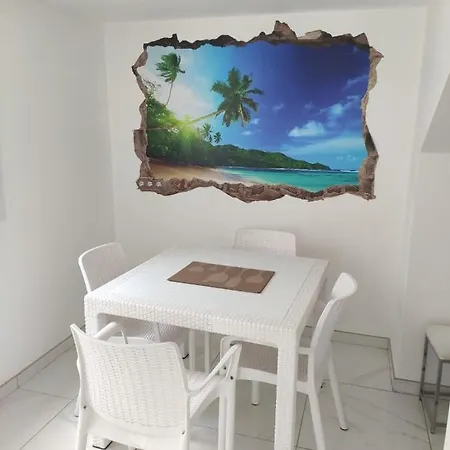 Σπίτι διακοπών Cala Blanca 85 *